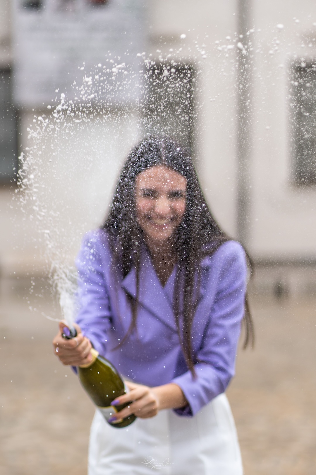 Festa-diploma-scuola-superiore-tesi-champagne-brindisi